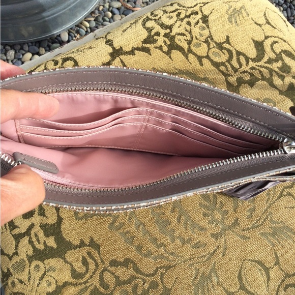 Coach NWOT Clutch Purse - Picture 4 of 10